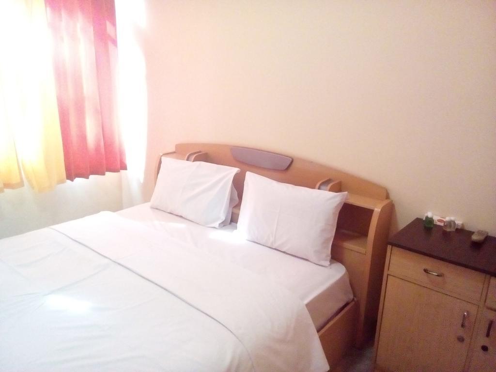 Simply Homy Guest House Pasteur Бандунг Екстер'єр фото